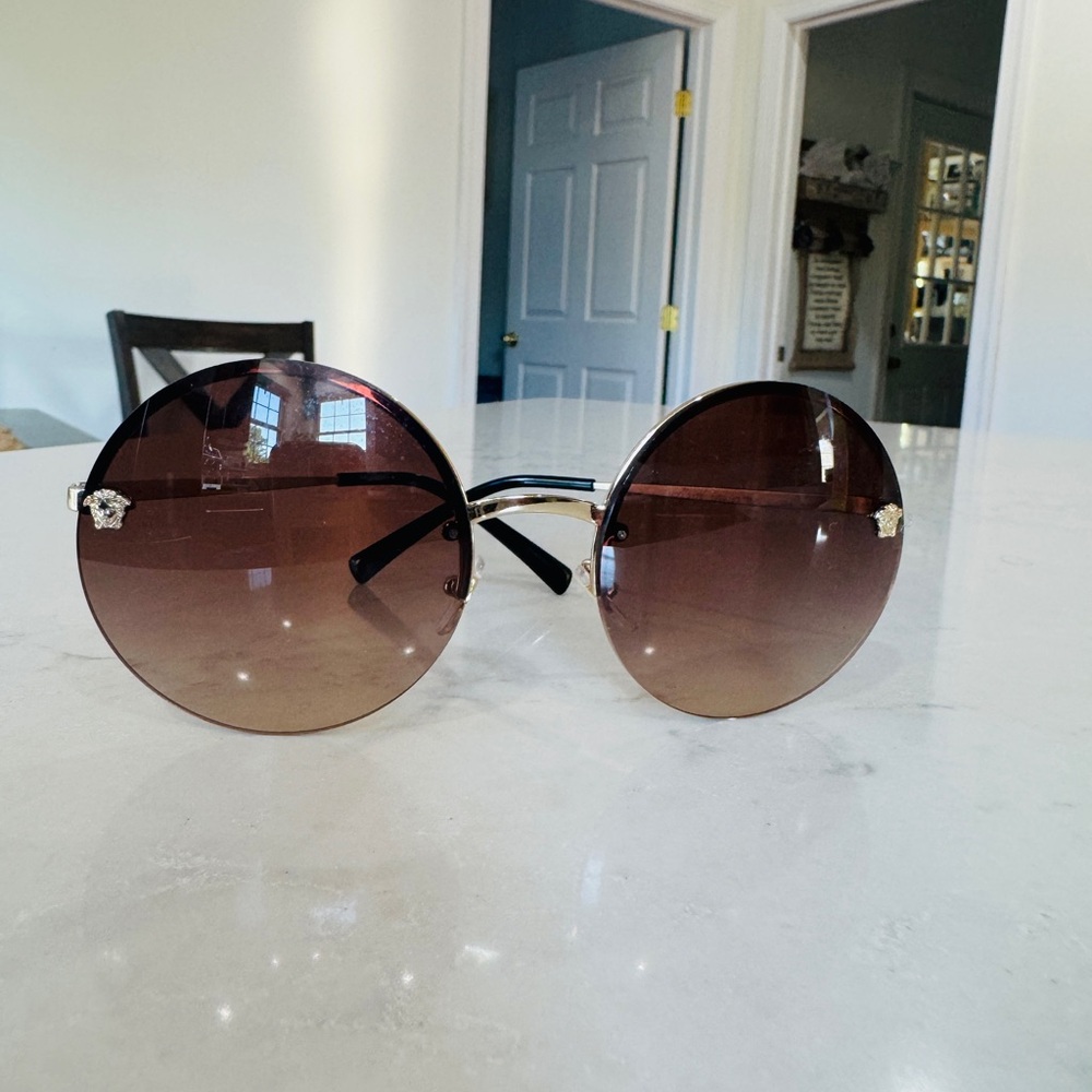 Versace Gold Frame Sunglasses with Brown Lenses - Picture 3 of 8